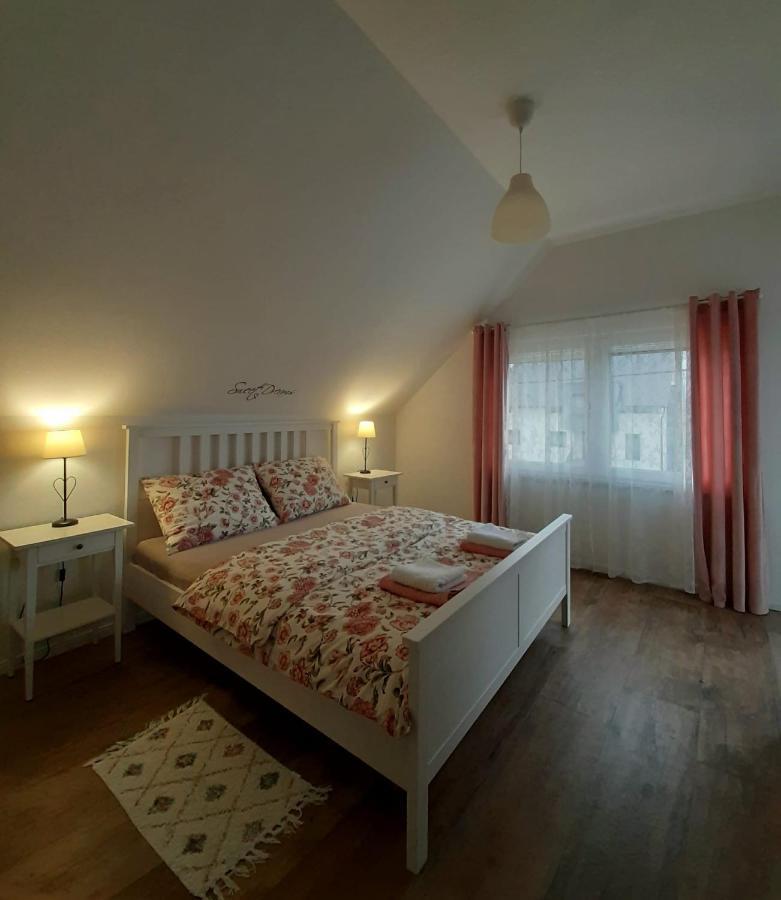 Elegant Inn Gospic Exterior photo
