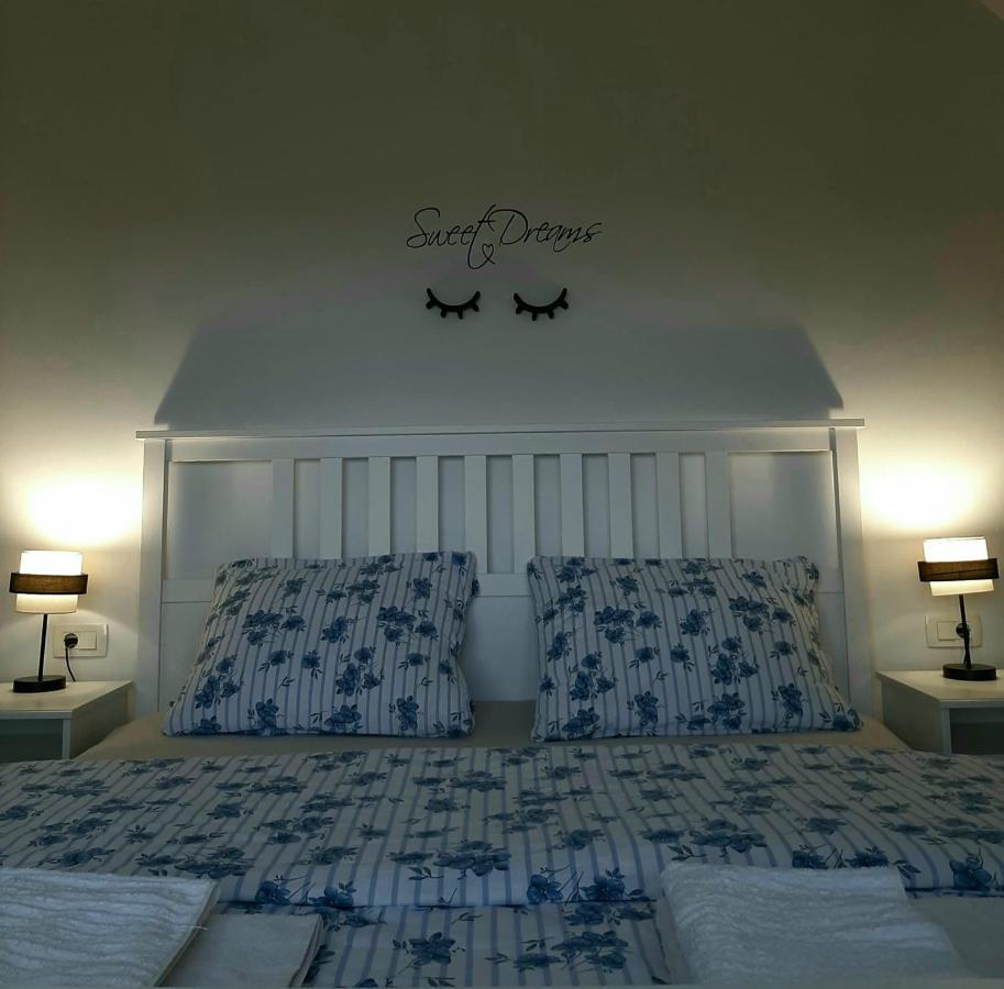 Elegant Inn Gospic Exterior photo